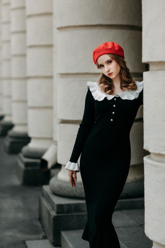 молодая девушка, городской стиль, дворы, на открытом воздухе Ульяна фото превью