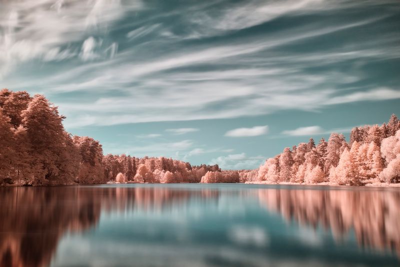 озеро, отражения, лес Озеро в инфракрасном спектре фото превью