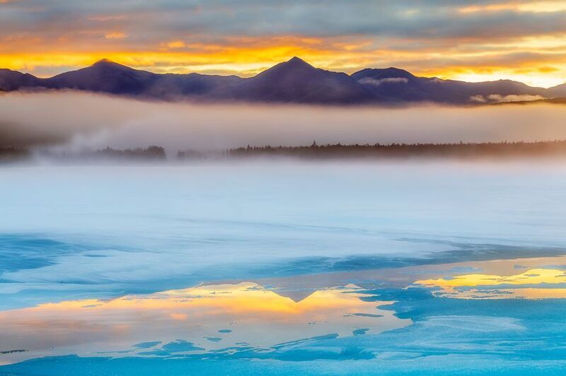 Утро на наледи в горах Черского фото превью