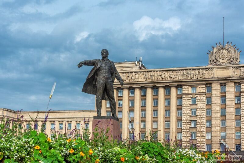 город, архитектура, санкт-петербург, московская площадь, фонтаны, сад-трасформер, стритфото, репортаж, памятник ленину на московской площади Летний Петербург. Московская площадь фото превью