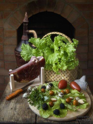 Натюрморт с хамоном и перепелиными яйцами