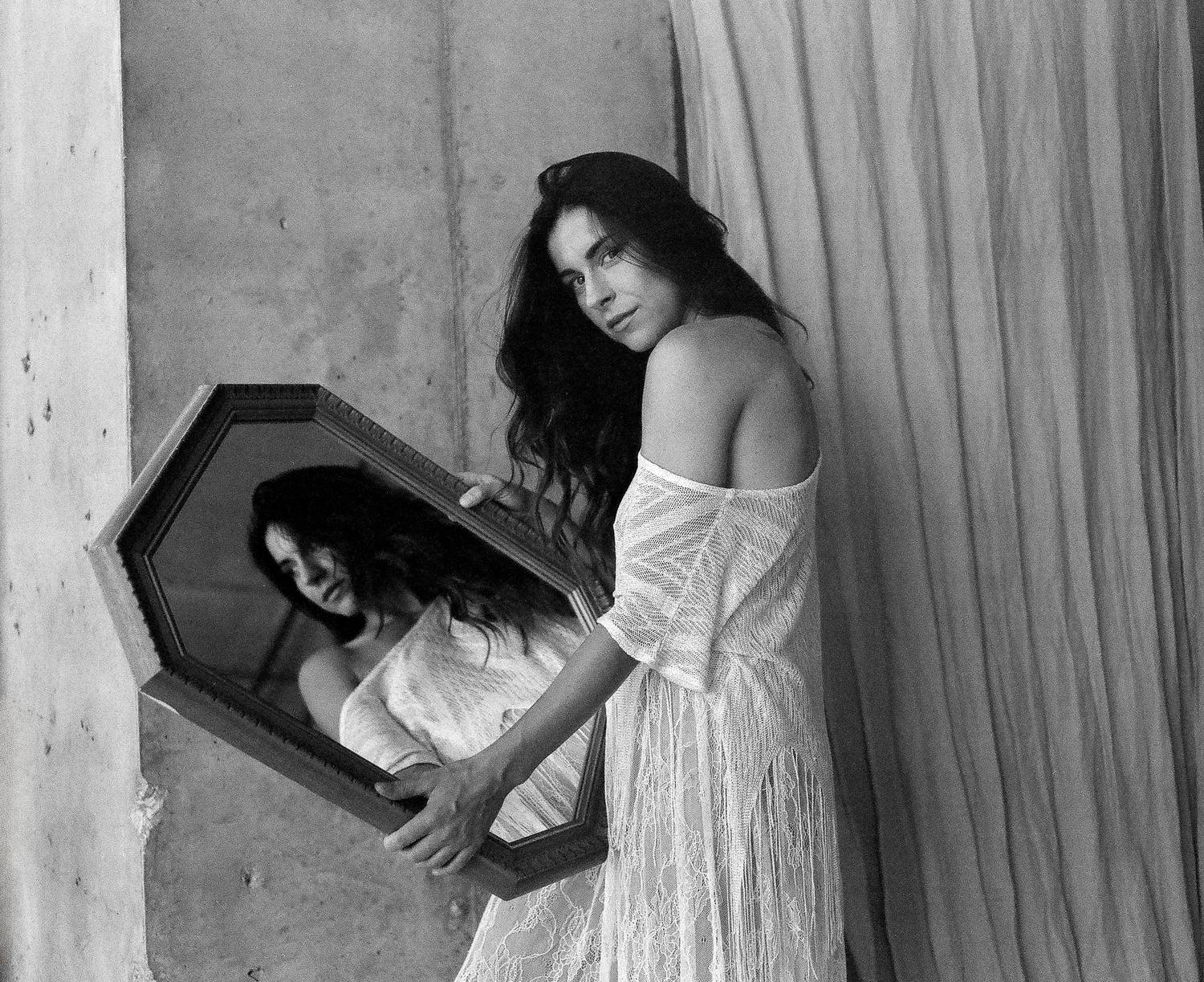 portrait, film, analog, blackandwhite, monochrome, bronica, gs1, ilford, hp5, mediumformat, mirror, reflection, moody, lace, woman, female, softlight, shadows, vintage, dreamy, timeless, elegant, fineart, emotional, introspective, quiet, natural, artistic, Erik Rozman