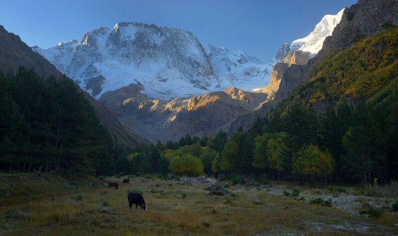 Рассвет в горах Кавказа фото превью