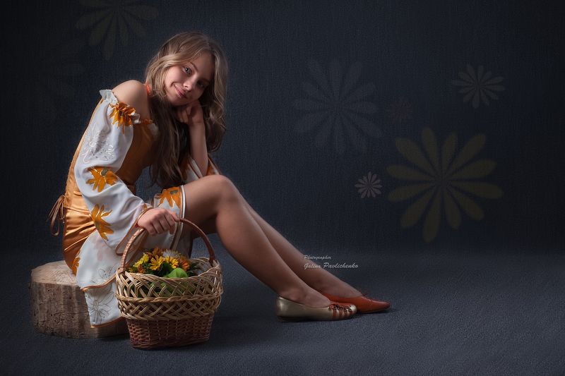 девочка, детский мир, детство, лукошко, подросток, сказка, цветы В сказку фото превью