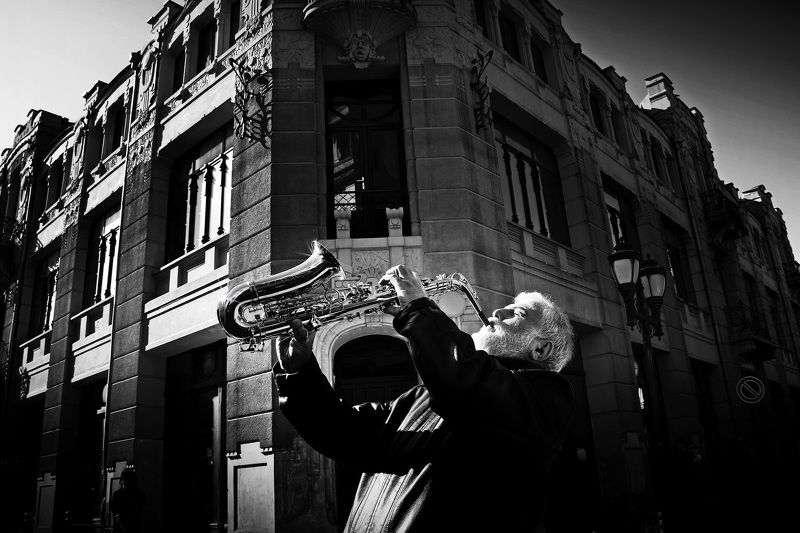 M фото превью