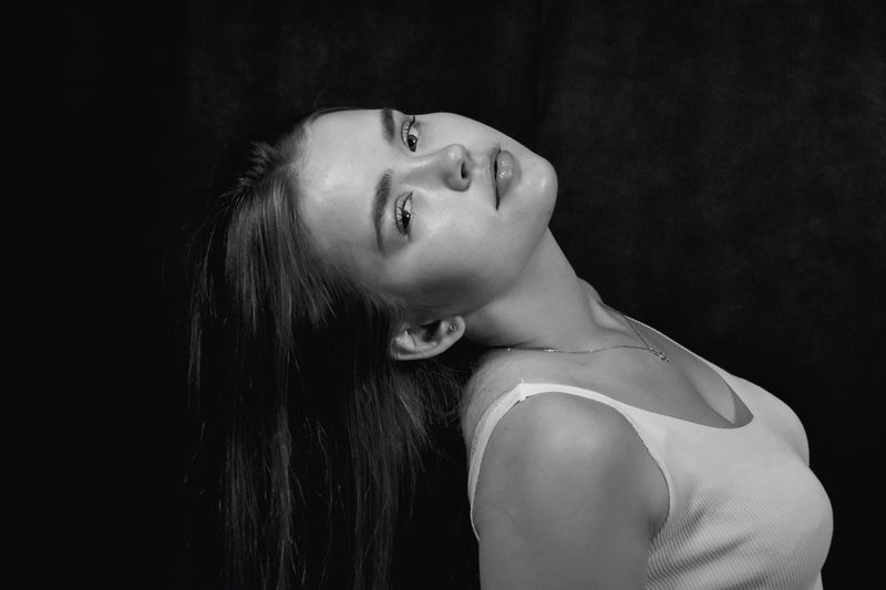 девушка, портрет, глаза, взгляд, чб, апатиты Волны очарования. 2025. фото превью