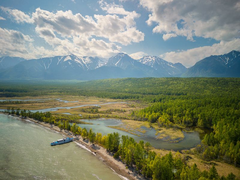 У Байкальского хребта. фото превью