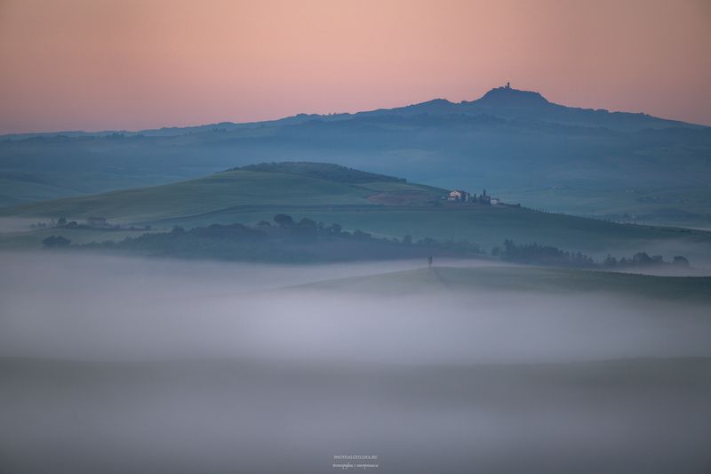 италия, тоскана, кипарисы, пейзаж, утро, туман Тосканские туманы фото превью