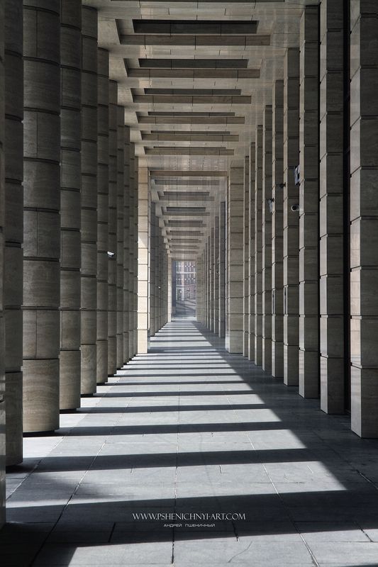архитектура, ритм, колоннада, перспектива, линейное направление, пространство, бесконечность, санкт-петербург Линейное направление бесконечности фото превью