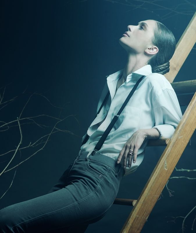 Obey the QUEEN фото превью