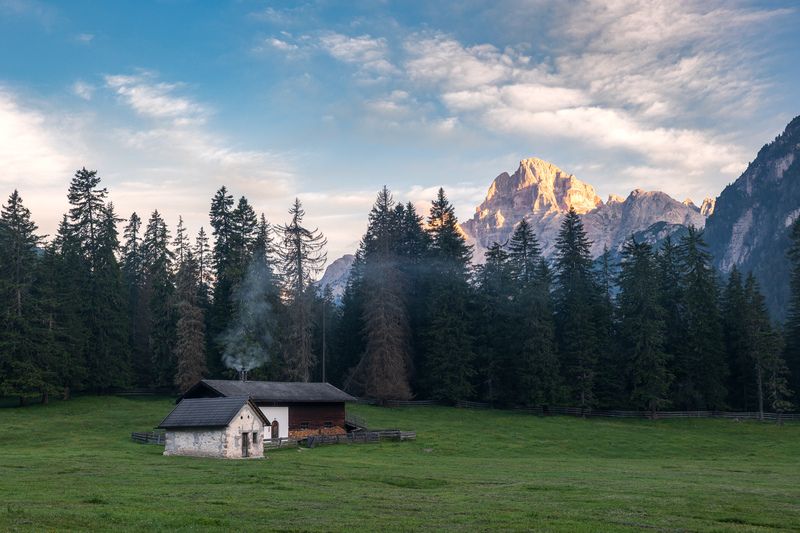 Утро в горах фото превью