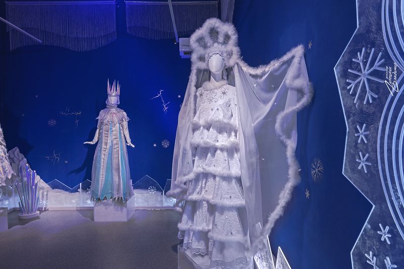 великий устюг, дед мороз, дом моды Дом моды Деда Мороза, Великий Устюг.. фото превью