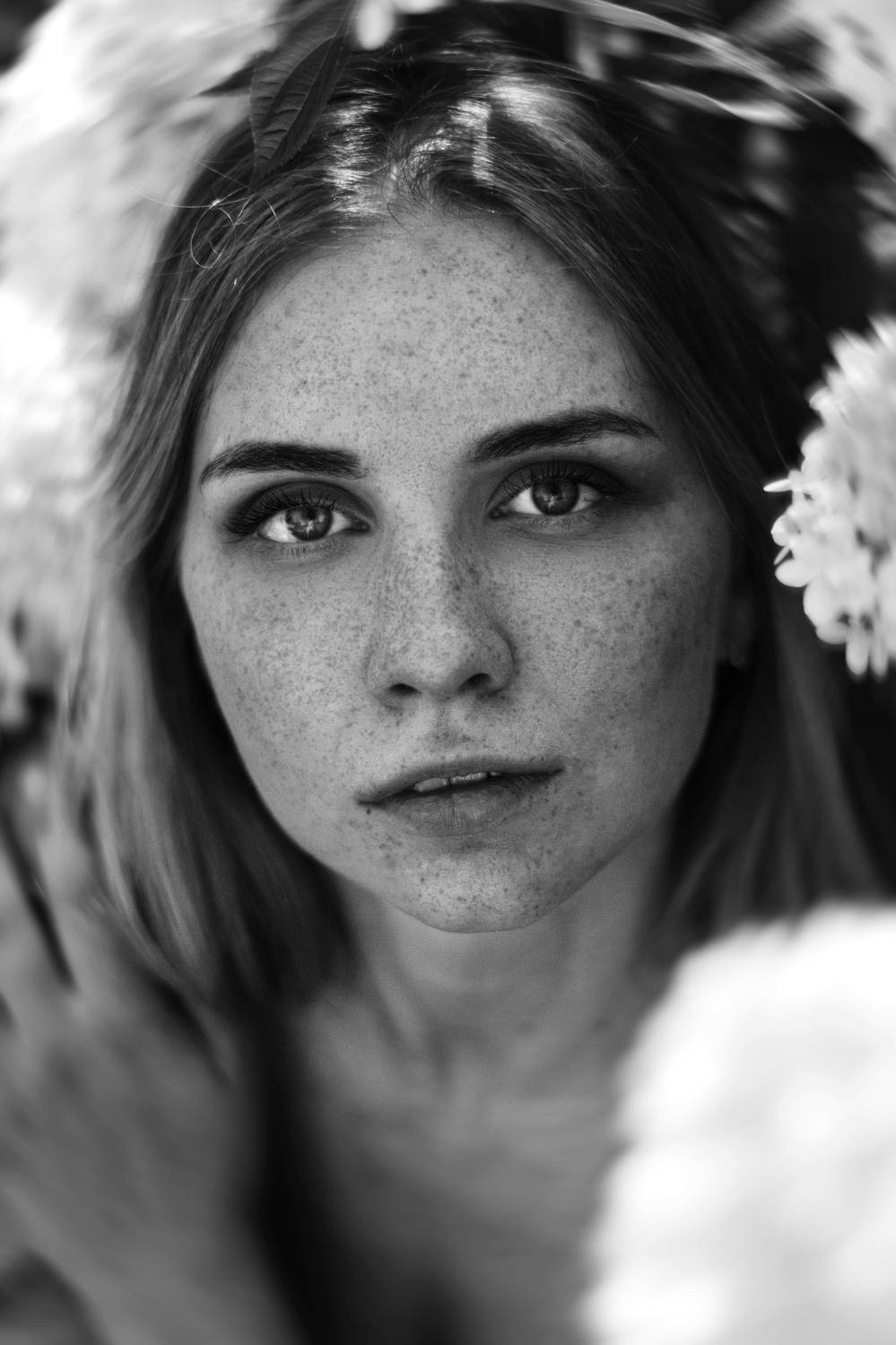 женский портрет на природе, Ажакина Ольга