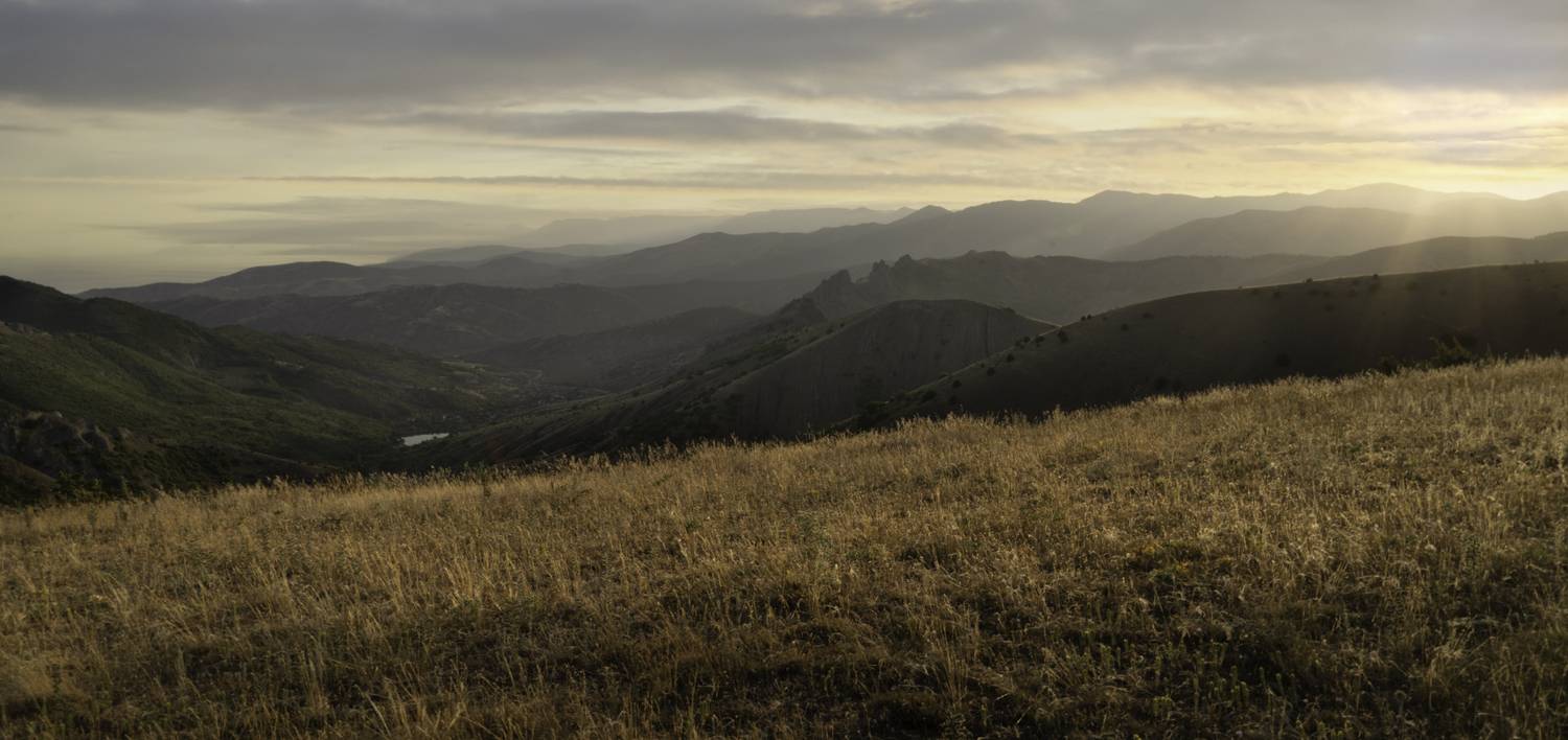 Россия, Крым, Судак, Междуречье, хребет Орта-Сырт, озеро, Гаврилов Юрий