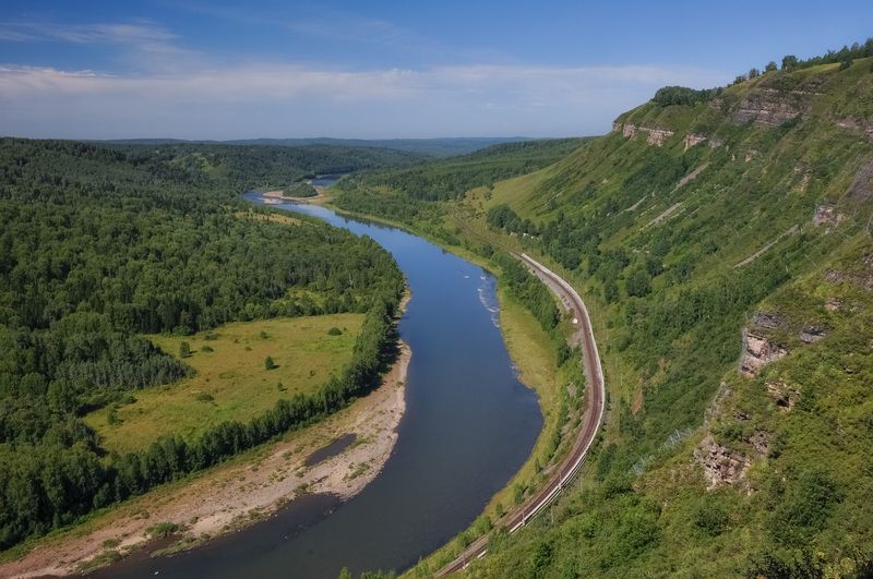 кузбасс, таштагольский район, лето, июль, катунские утёсы, деревья, река кондома Катунские утёсы в июле фото превью