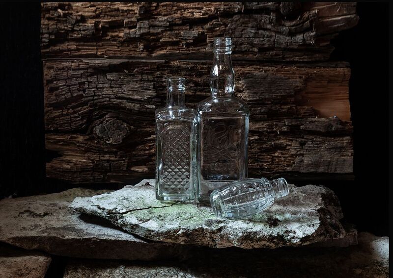 натюрморт. На камнях фото превью