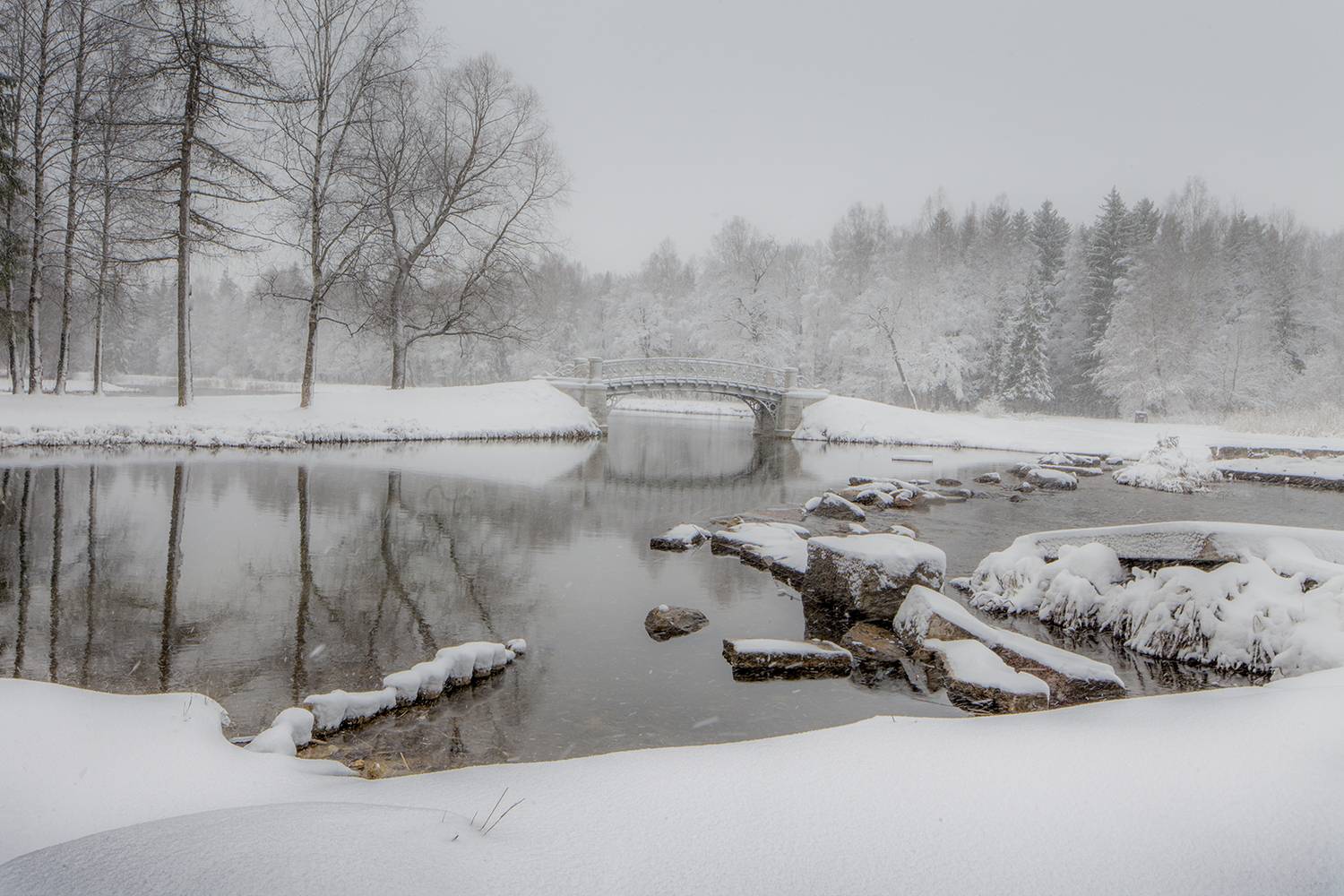 ,  александр михайлов