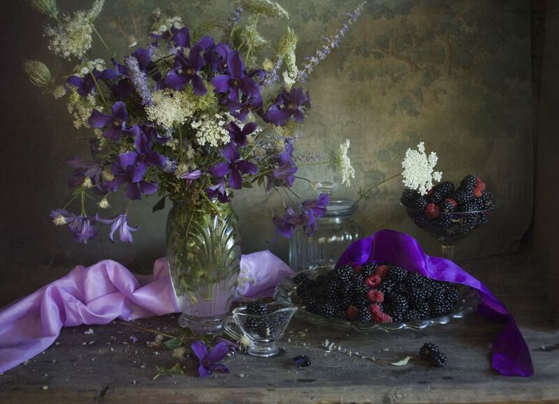 ежевика, еда, клематисы, букет цветов, лето Фиолетовые грёзы фото превью