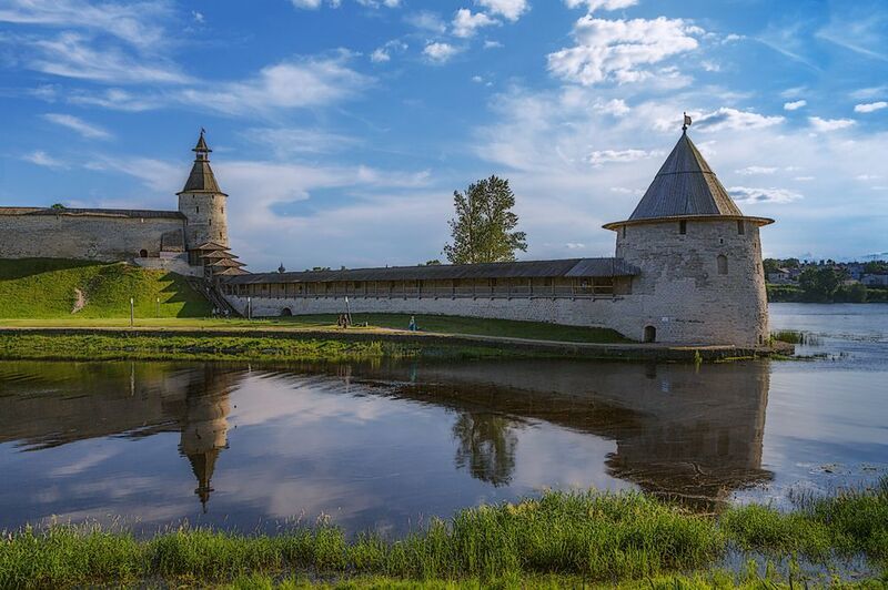лето, небо, река, кром Псковский Кром... фото превью