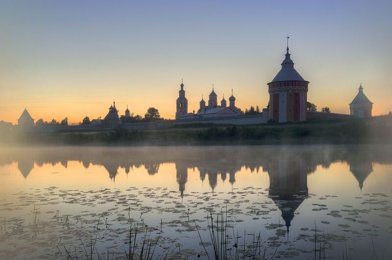 лето, вечер, река, монастырь  фото превью