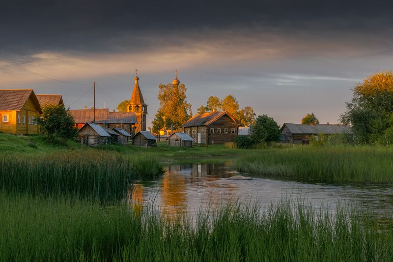Августовский вечер в Ошевенском Погосте фото превью