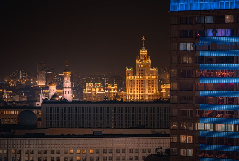 Ночная Москва. Вид с Арбата фото превью