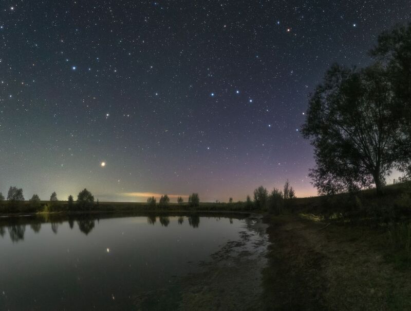 В ночной деревенской тишине фото превью