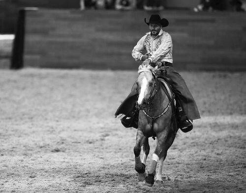 В ковбойском ритме