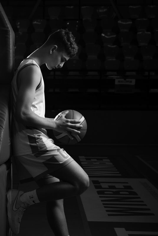 Player фото превью