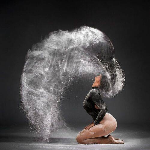 Танец с мукой