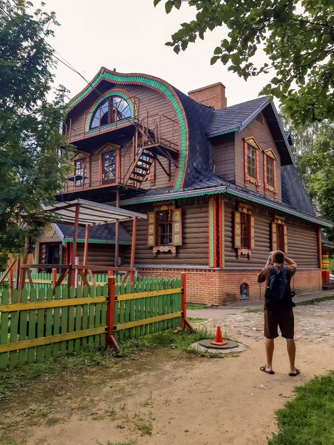 , Александр Сахар