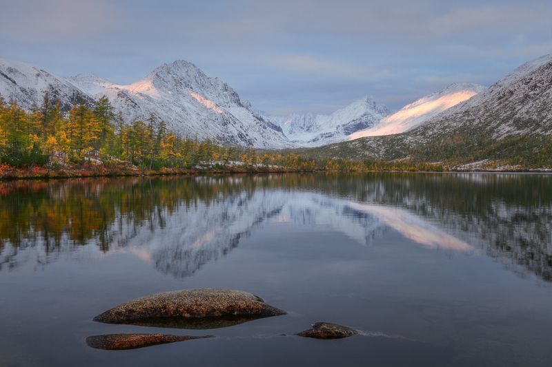 озеро Джека Лондона Тихое утро сурового края... фото превью