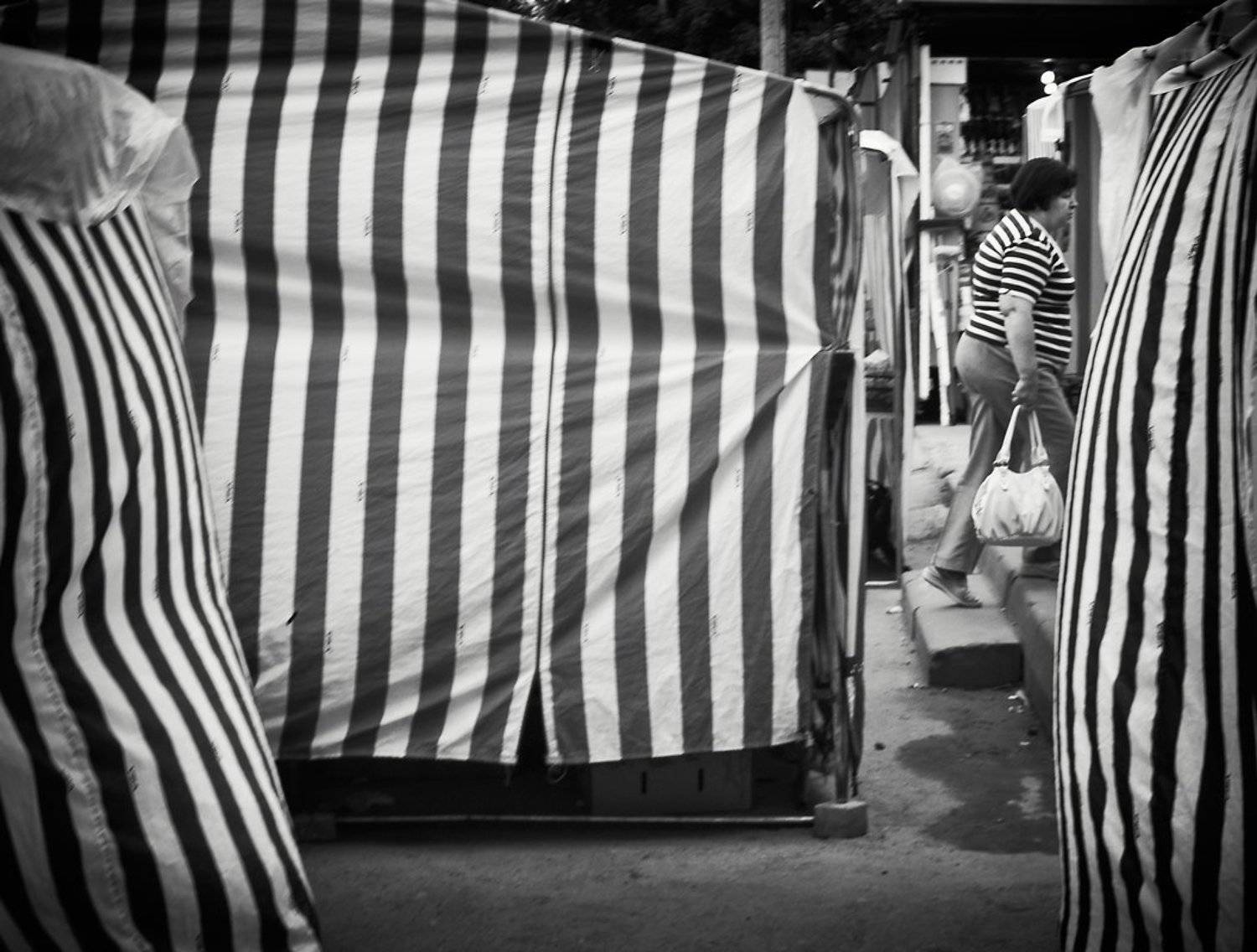 Улица, Человек, Черное белое, Олег Тыркин