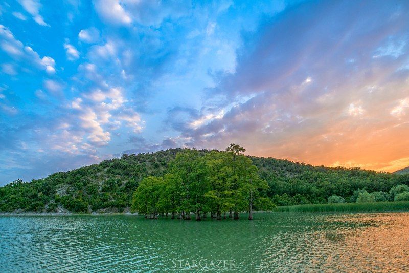 Озеро, Деревья, закат, пейзаж, природа, горы, небо, sky, Landscape, SkyPorn, Sanset, Nature Болотные кипарисы фото превью