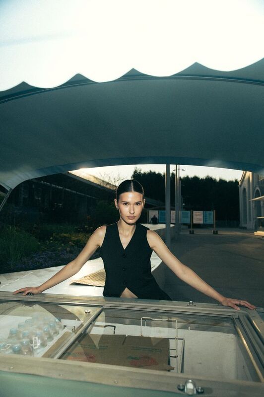 Продаём воду фото превью