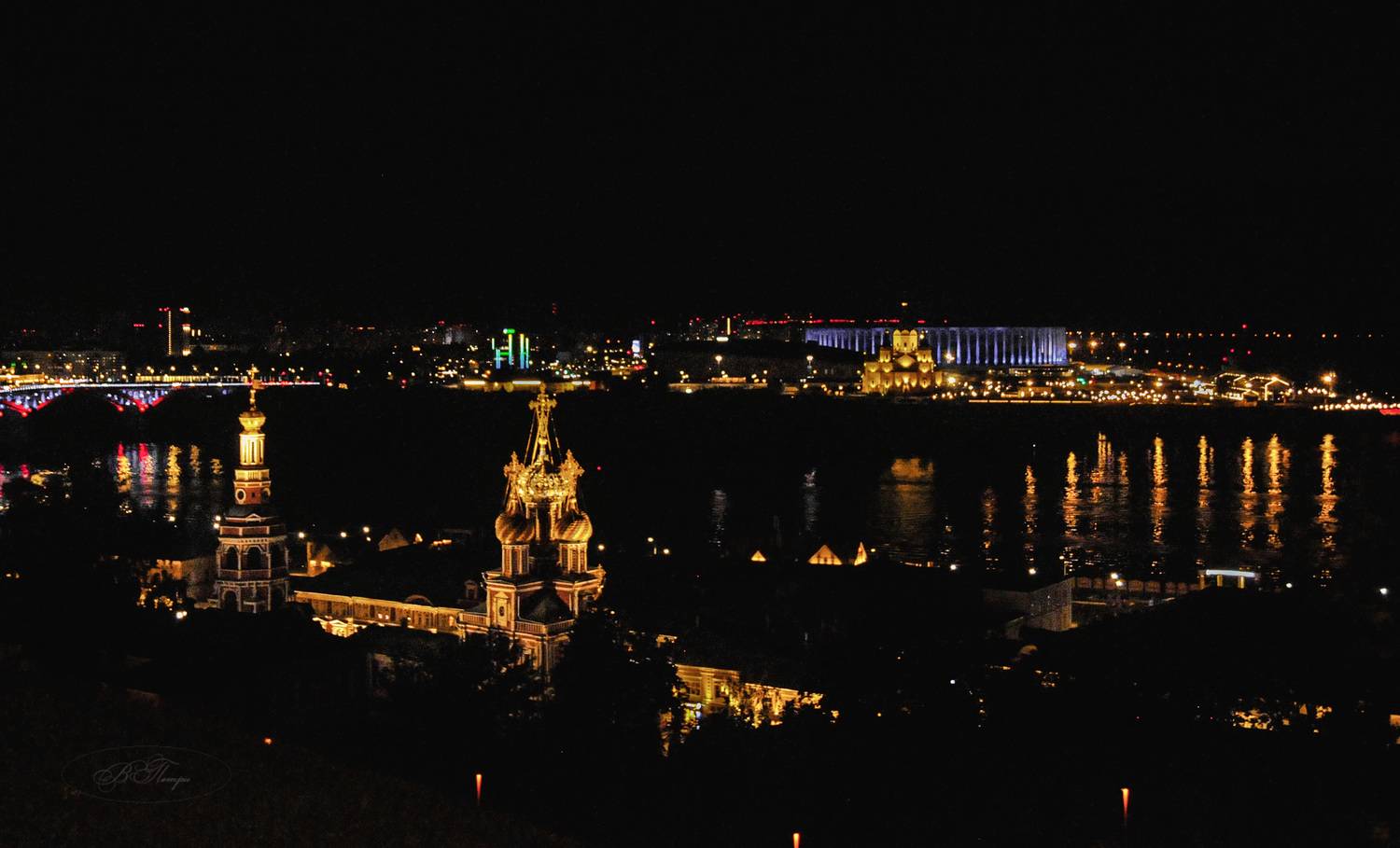 церкви колокольни огни, Вера Петри