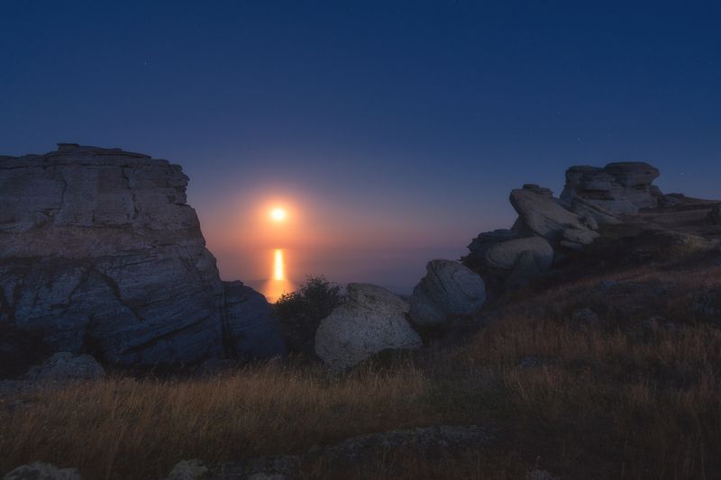 В лунном свете фото превью