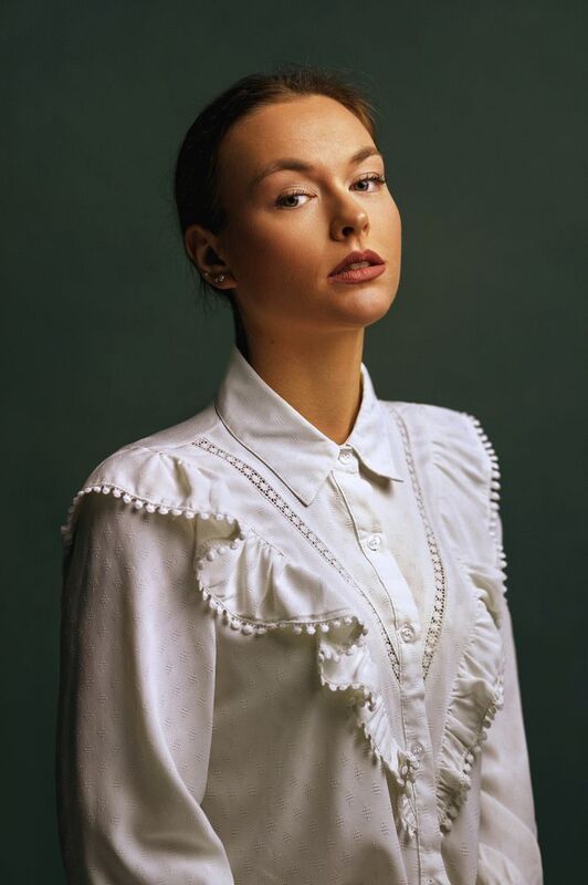 Julia фото превью