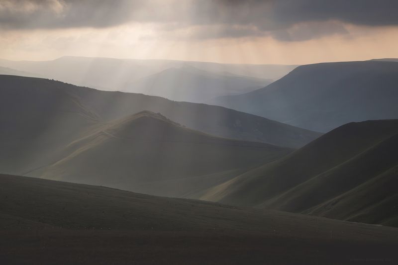 Графика гор фото превью
