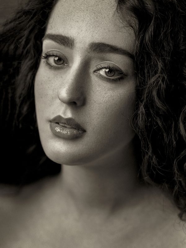 Leila фото превью