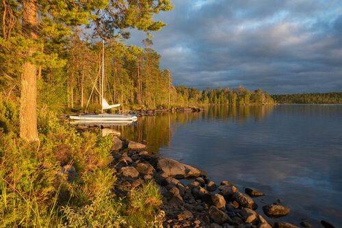 Вечер у озера