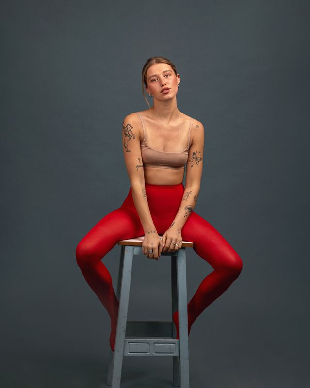 Sara фото превью