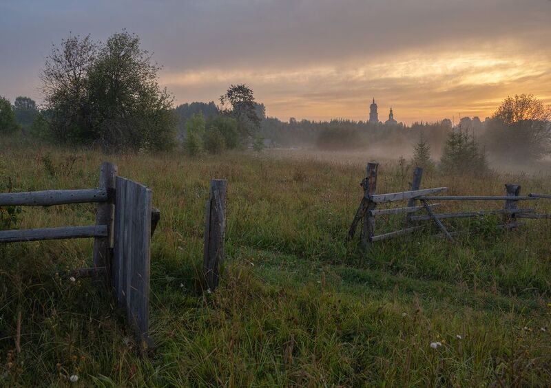 Летний рассвет в селе Белая фото превью
