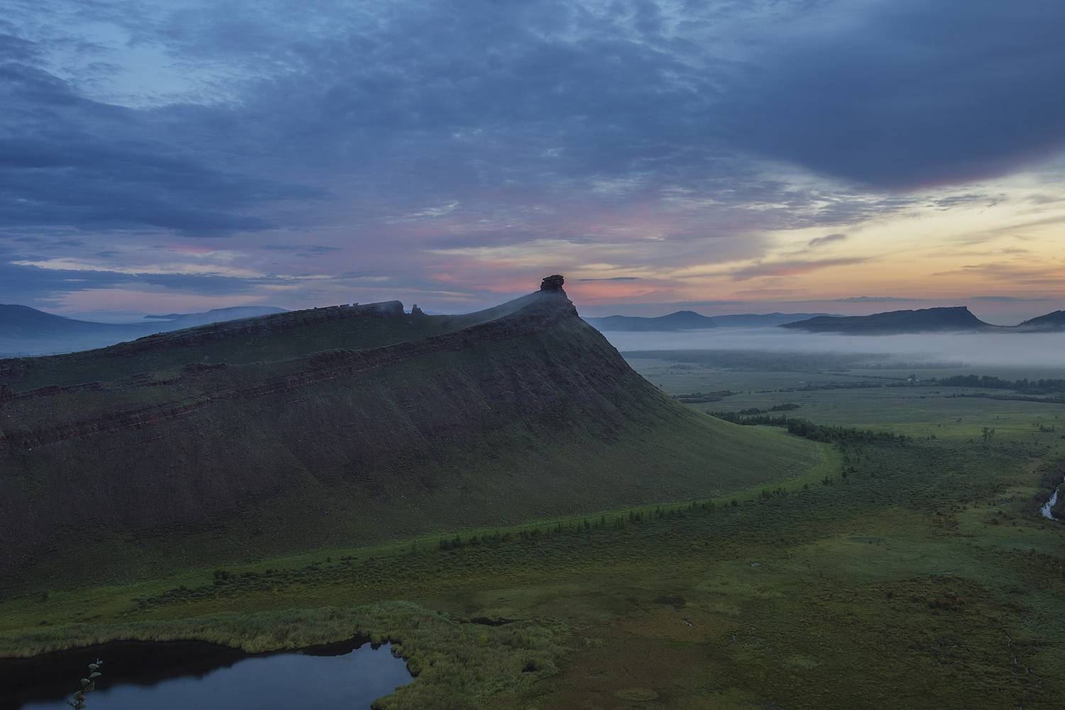 сундуки, Михаил Зверев