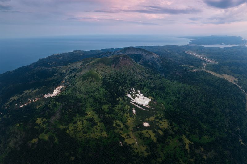 кунашир, сахалин, сахалинская область, курилы, курильские острова, вулкан менделеева, kuril islands, far east, дальний восток, kunashir, фумарола, ревущая, вулкан, закат Вулкан Менделеева, Кунашир фото превью