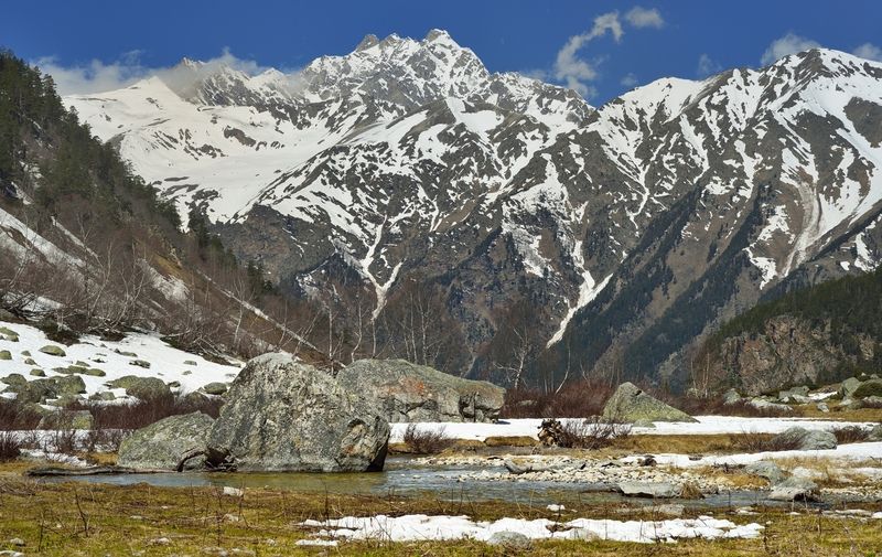 Весна в горах Кавказа фото превью