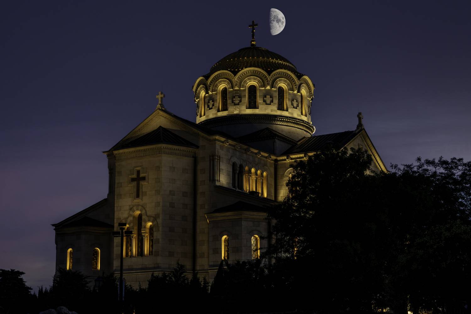 Россия, Крым, Севастополь, Херсонес Таврический, Свято-Владимирский собор, луна, Гаврилов Юрий