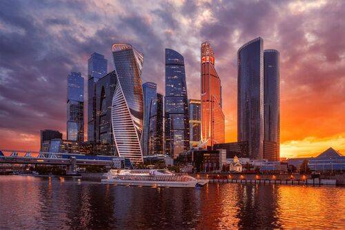 Москва Сити на закате
