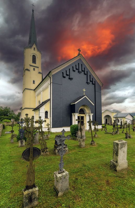 Путешествие  Европа  Церковь в маленькой деревне  фото превью