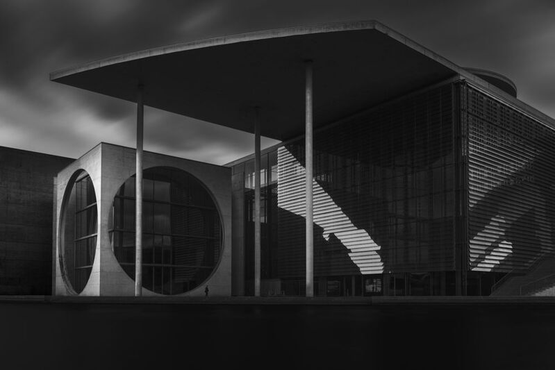 Dark Threshold фото превью